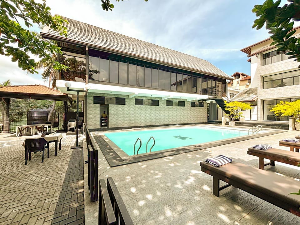 Patio, Day, Pool view, Swimming pool, sunbed