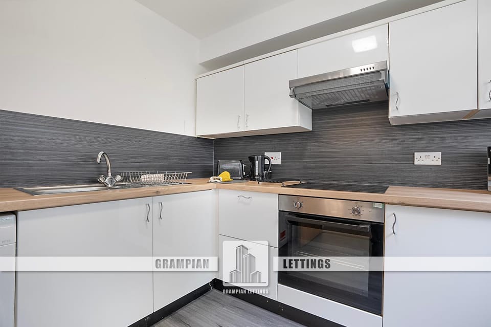Headland Court Lodge - Grampian Lettings Apartment in Aberdeen