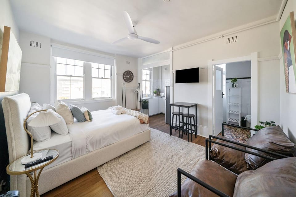 City Vibes in Darlinghurst Apartment in Sydney