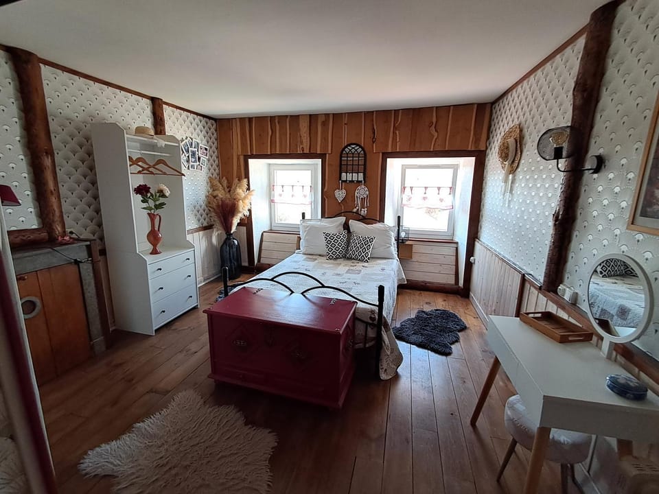 Le Relais De Rochepaule Bed and Breakfast in Provence