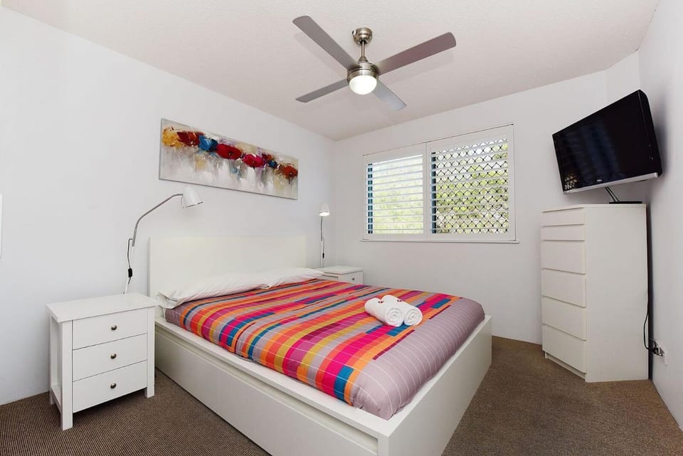 Lindomare Unit 12, 11 Orvieto Tce, Kings Beach Apartment in Kings Beach