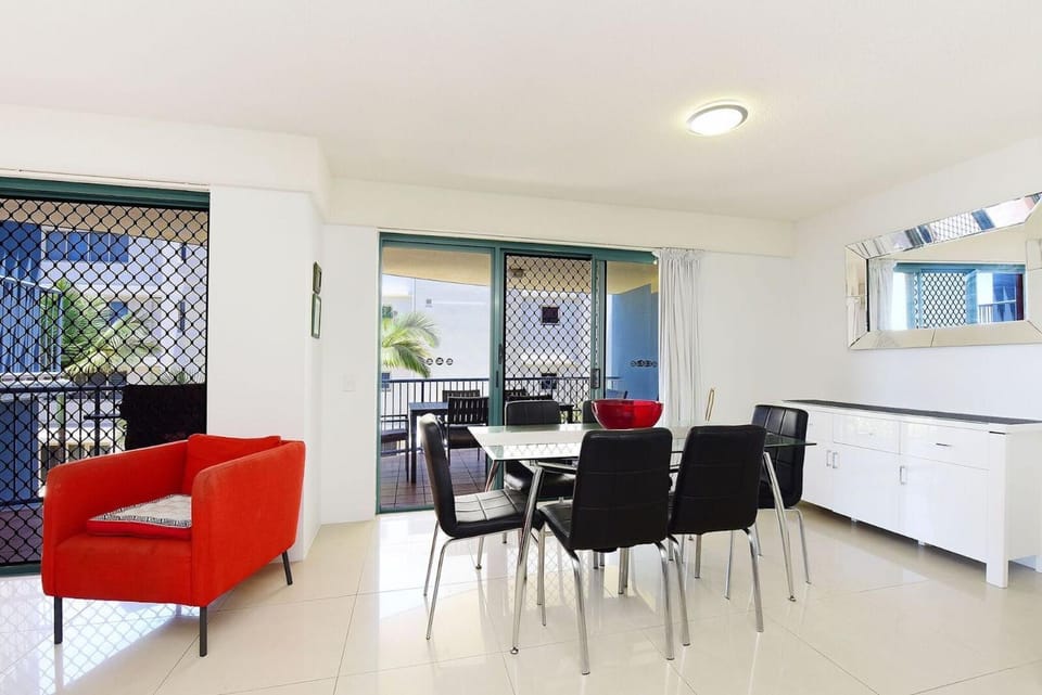 Lindomare Unit 12, 11 Orvieto Tce, Kings Beach Apartment in Kings Beach