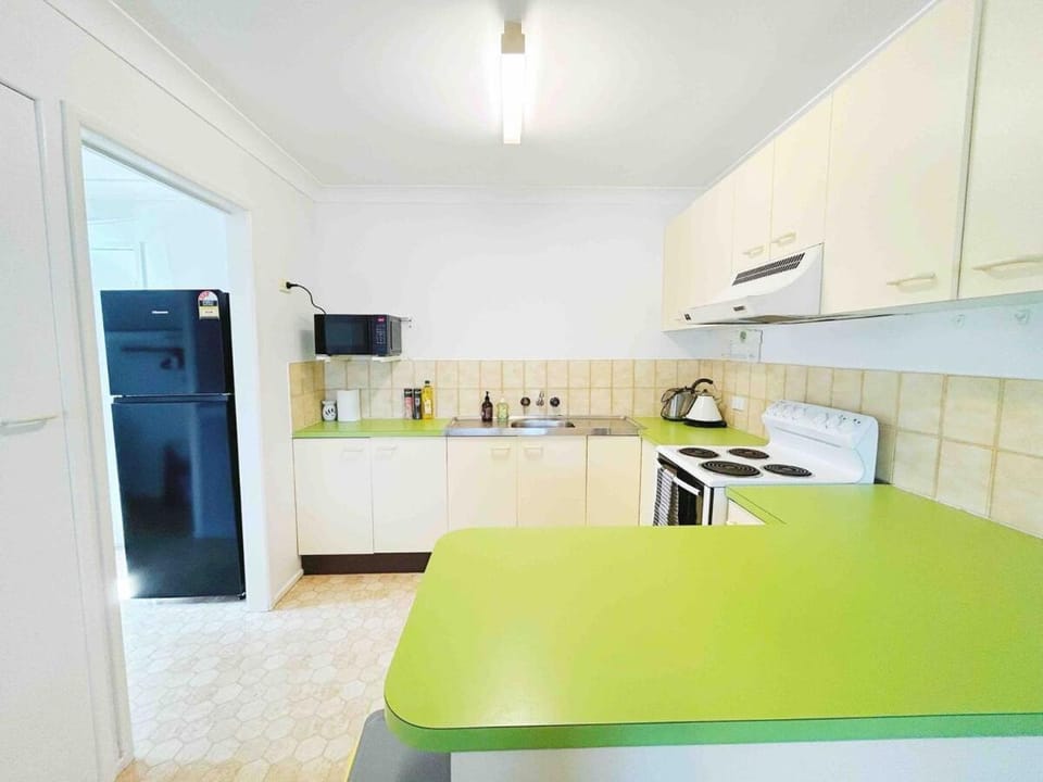 Entire house plus granny easy access to Gold Coast House in Brisbane