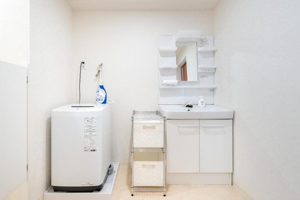 Bathroom, washing machine