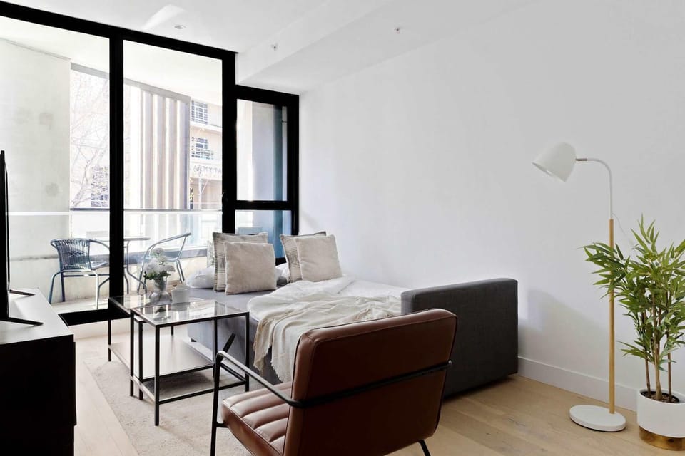 A Cozy 2BR Apt Right on Buzzing Chapel Street Apartment in Melbourne