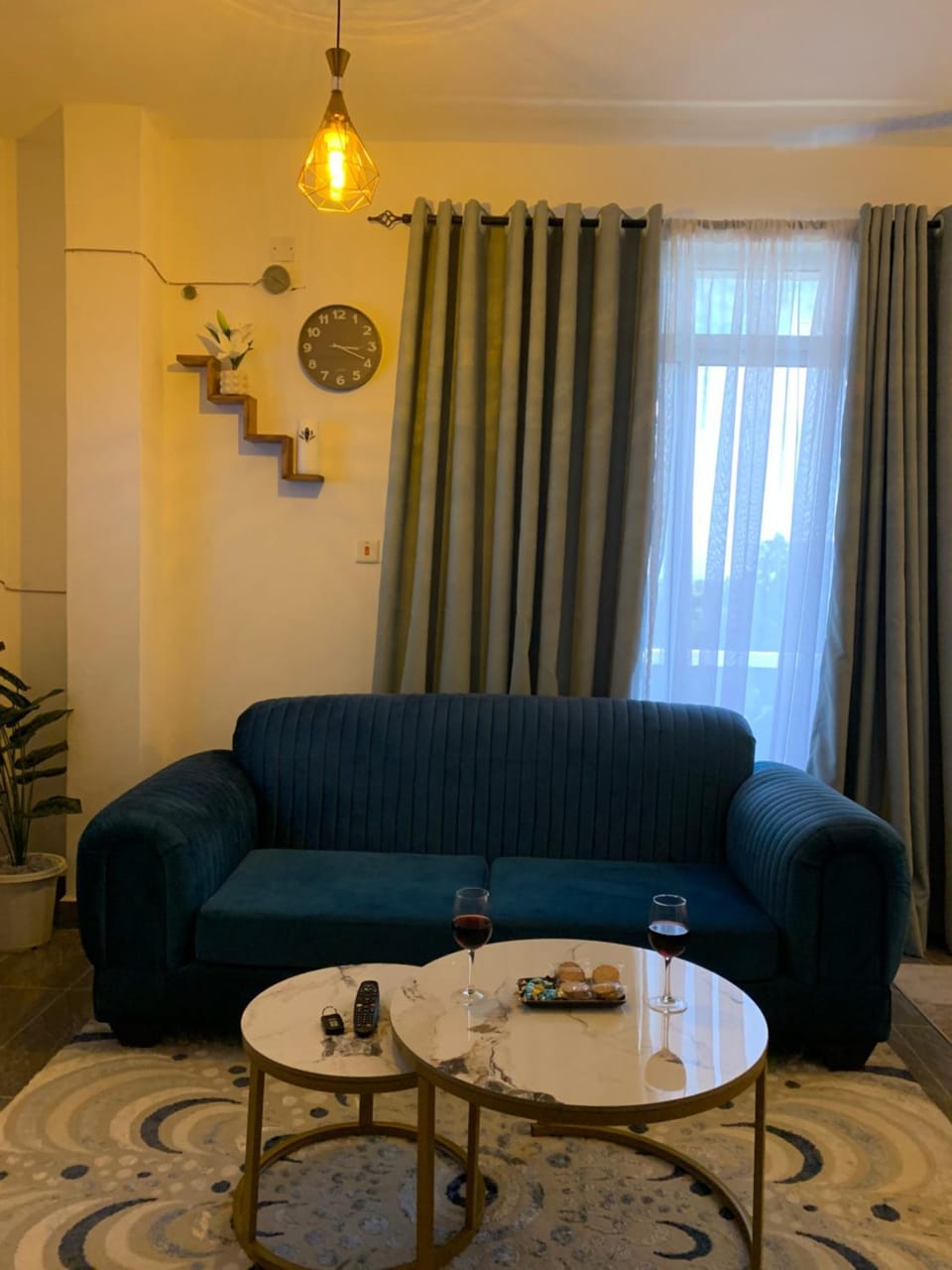 Living room, Seating area