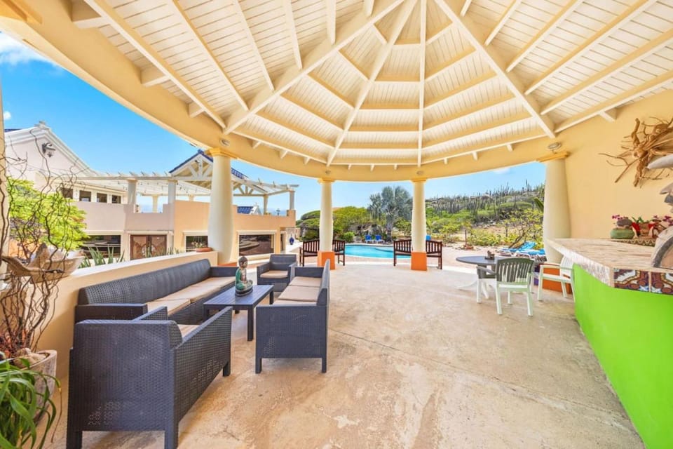 Luxury 6BR Nature's dream Villa by Bocobay Apartment in Santa Cruz