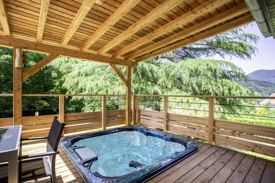 Hot Tub