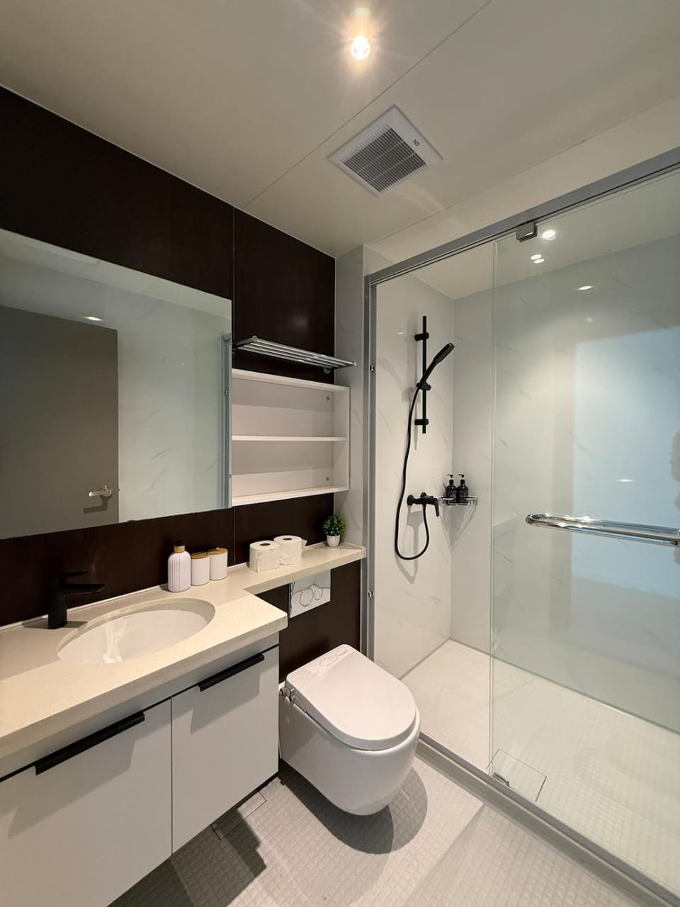 BaySuites Luxury Sea&Mountain View 22-19 Apartment in Kota Kinabalu