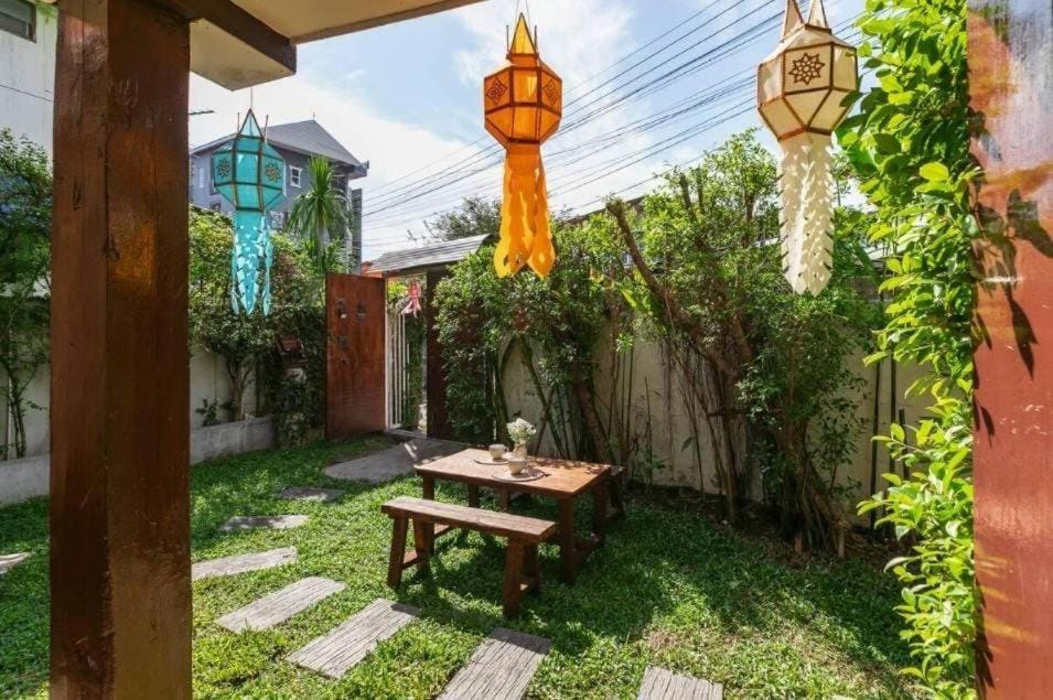 Day, Dining area, Garden view