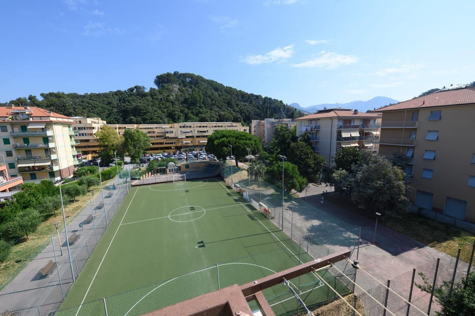 Neighbourhood, View (from property/room), Balcony/Terrace