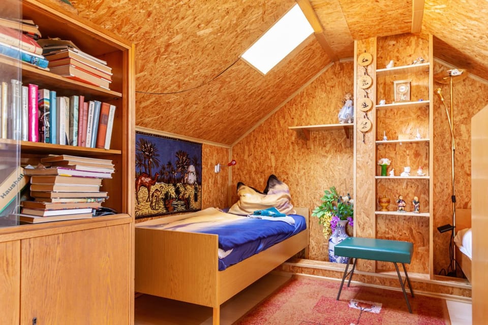 Property building, Living room, Bedroom