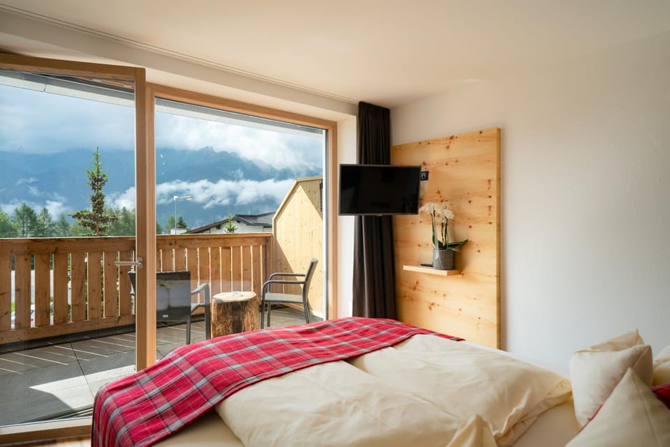 Bed, Mountain view