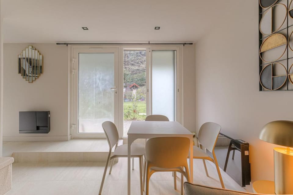 Charmant studio avec terrasse, Saint-Didier Apartment in Lyon