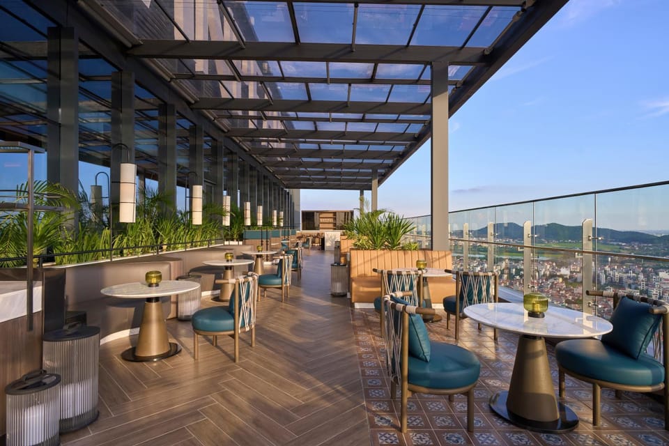 Restaurant/places to eat, Restaurant/places to eat