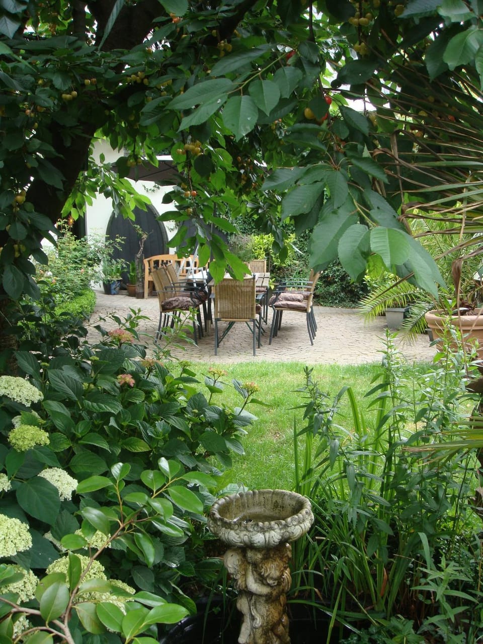 Gästehaus Classisches Weingut Hoffranzen Bed and Breakfast in Trier-Saarburg