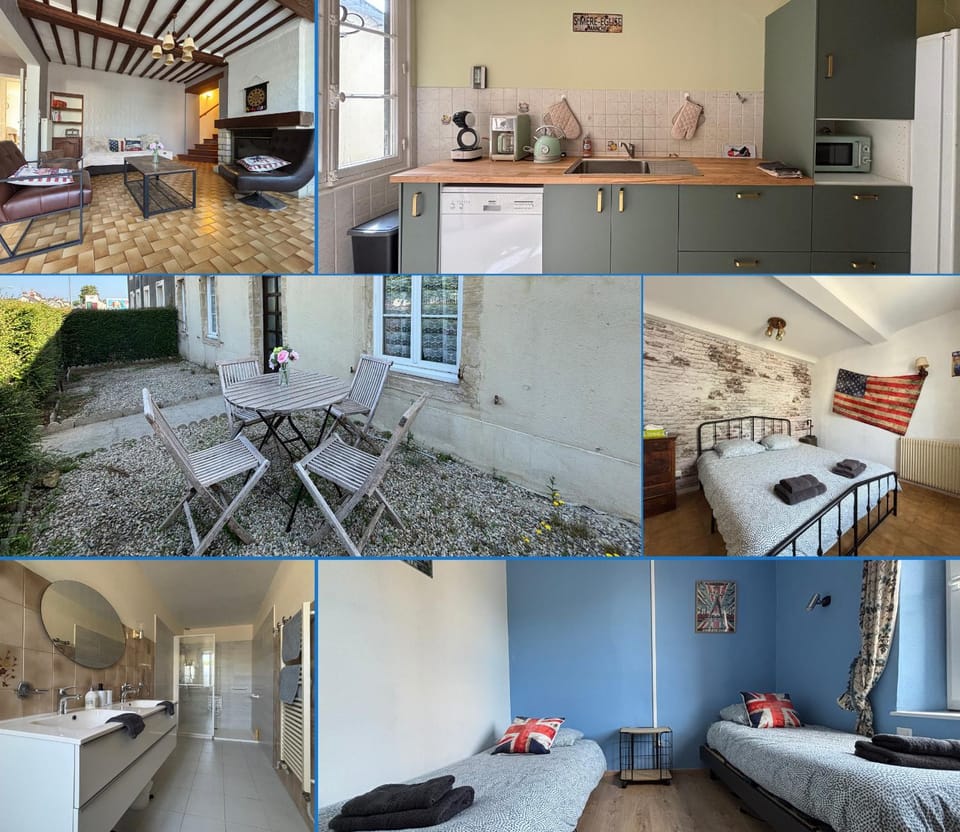 Bed, Kitchen or kitchenette, Photo of the whole room, Dining area, Bedroom