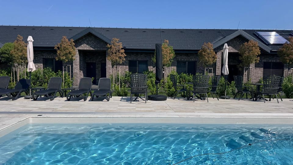 Property building, Day, Garden, Garden view, Pool view, Swimming pool, sunbed