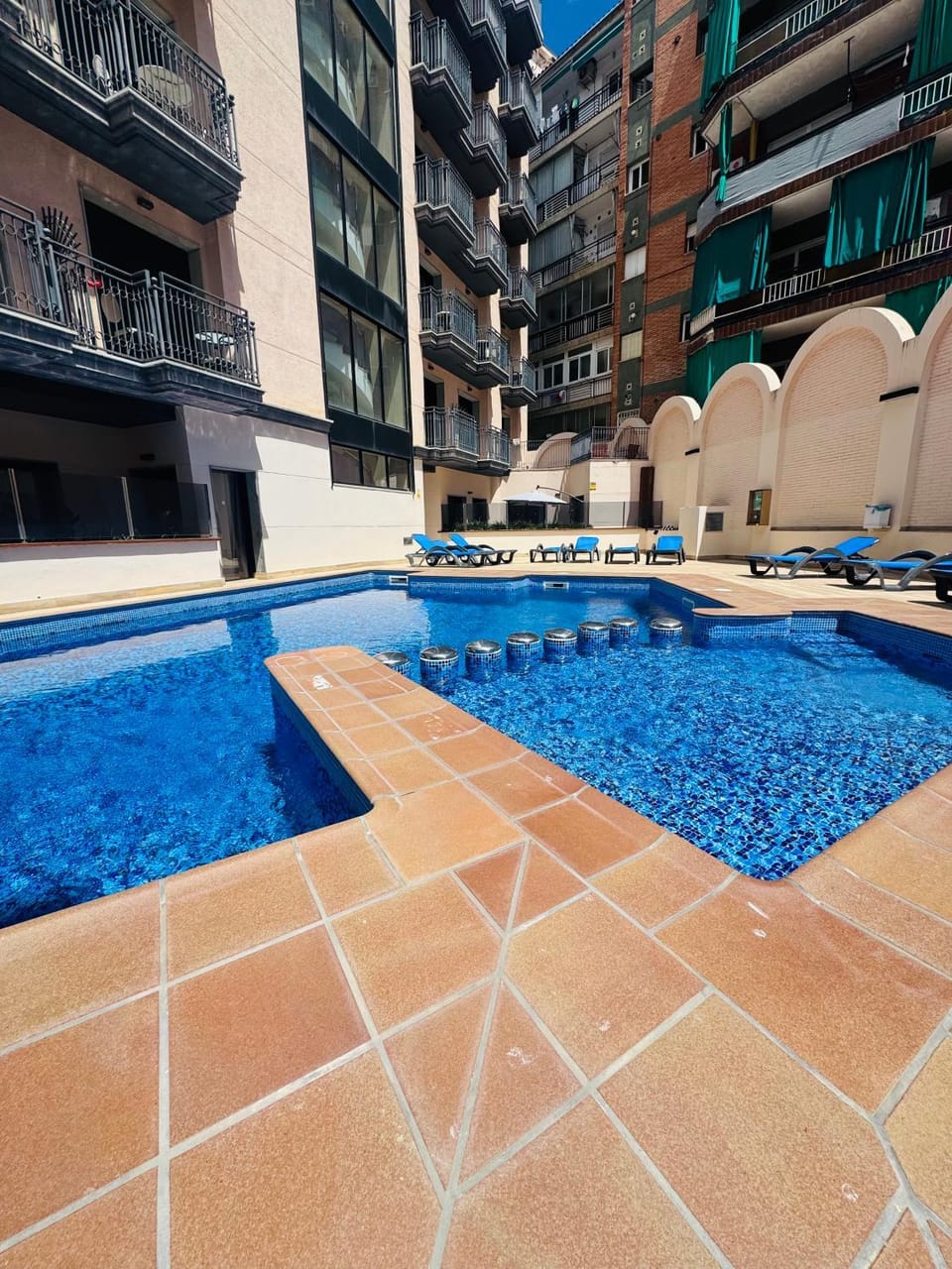 Piso de SIMBA cerca de playa, con piscina y varias terrazas Apartment in Lloret de Mar