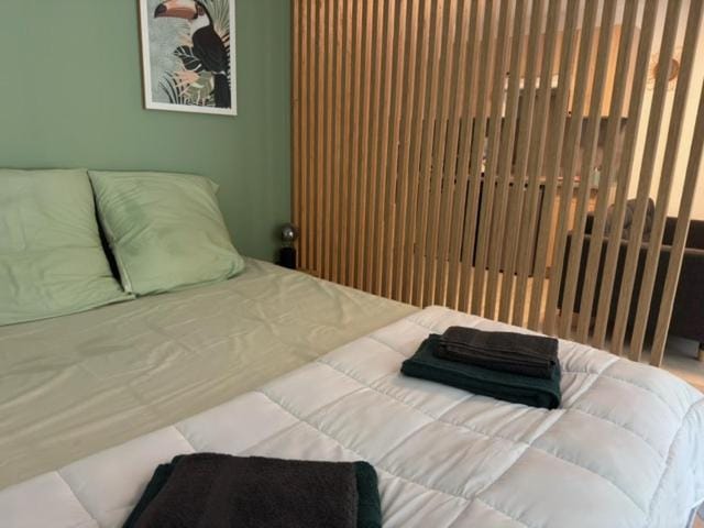 Apt 4 people pool air conditioning garden Apartment in Mandelieu-La Napoule