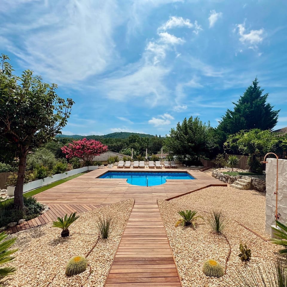 Garden, Swimming pool