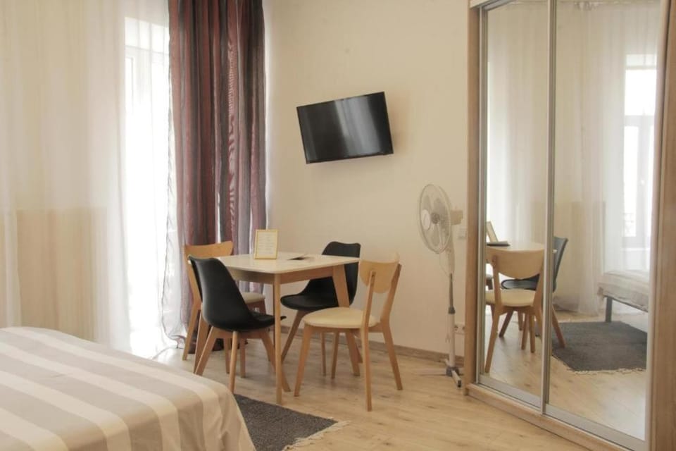 Апартаменти з видом на Оперний театр Apartment in Lviv