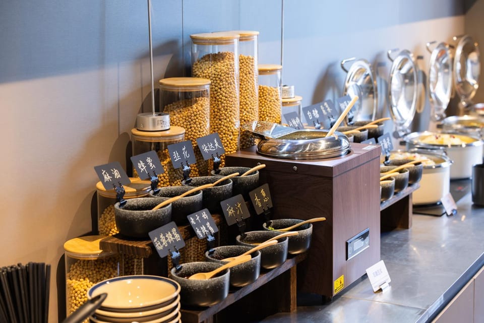 Restaurant/places to eat, Food, Buffet breakfast