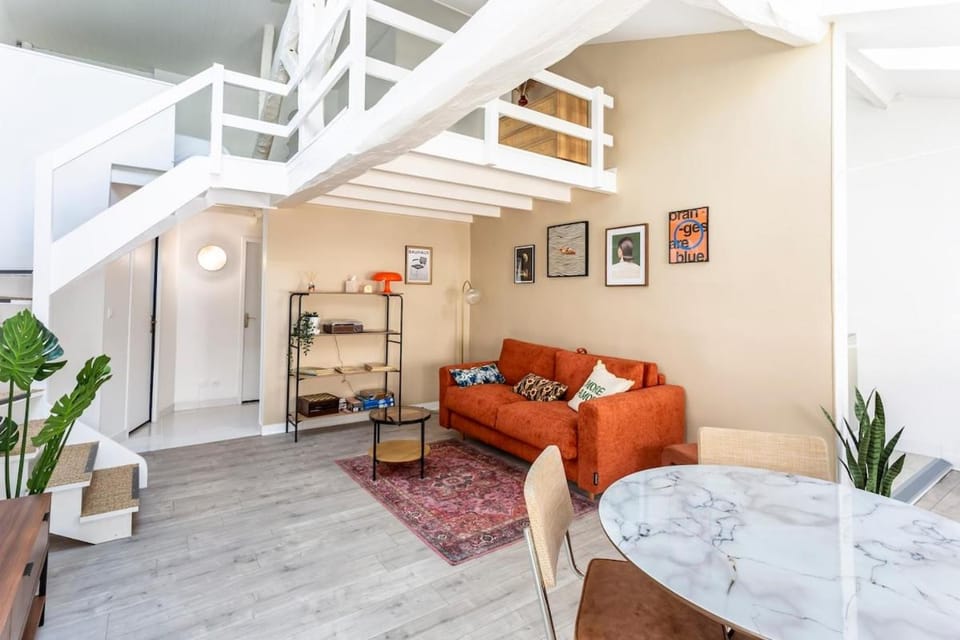 Le Post-Rétro, hyper centre, avec parking gratuit et ascenseur Apartment in Angoulême