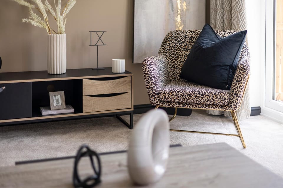 Living room, Seating area