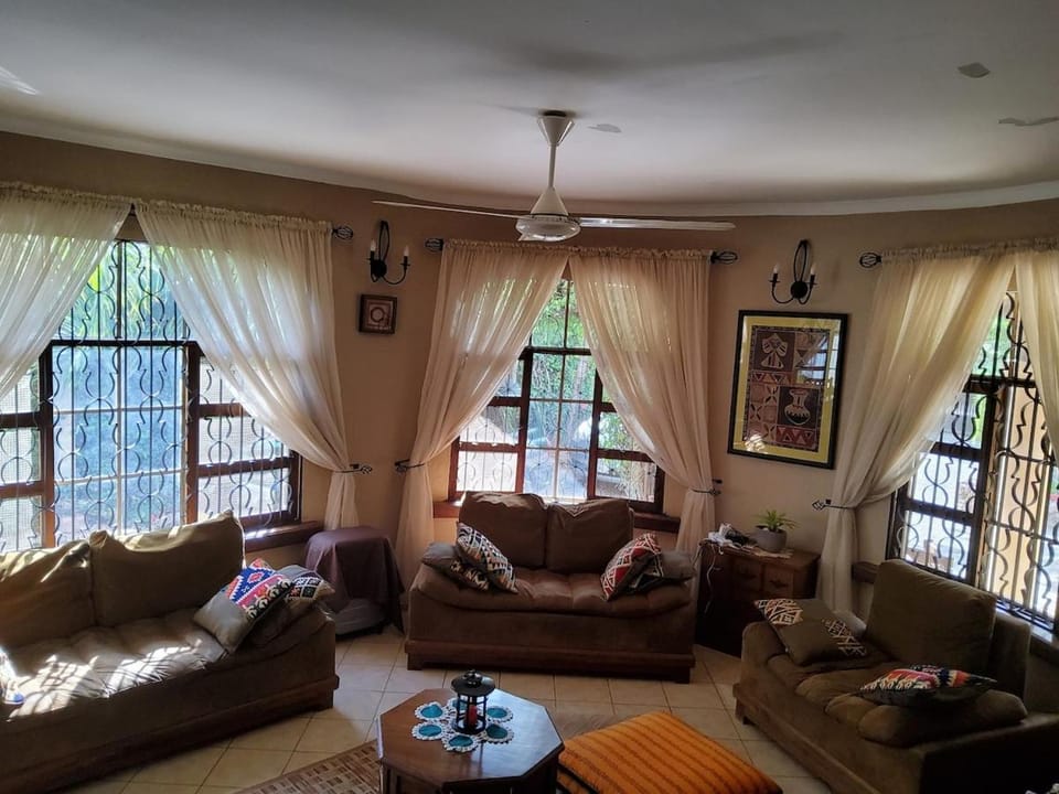 Namangi Cottage, Country Living in Dar House in City of Dar es Salaam