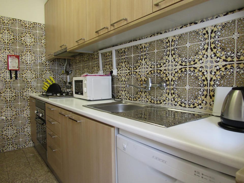 Coffee/tea facilities, Kitchen or kitchenette, dishwasher, minibar, pet friendly, stove, toaster