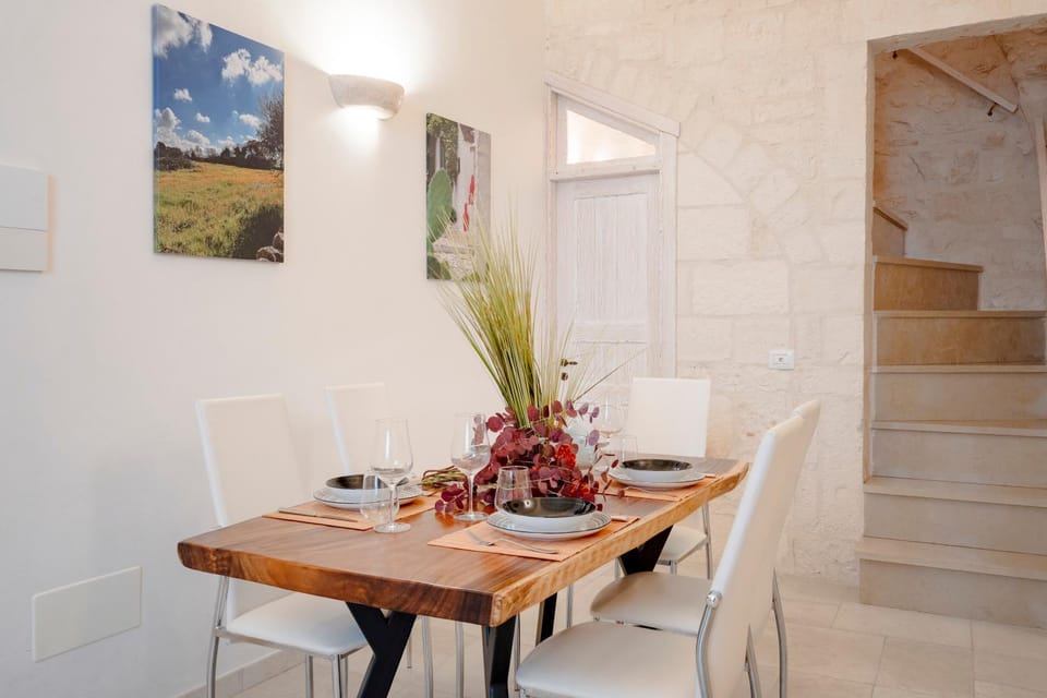 Living room, Dining area, Lunch