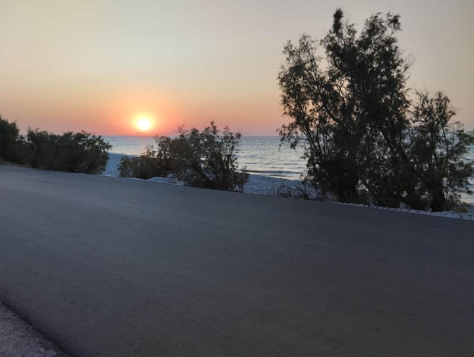 Flora Beach House House in Kremasti