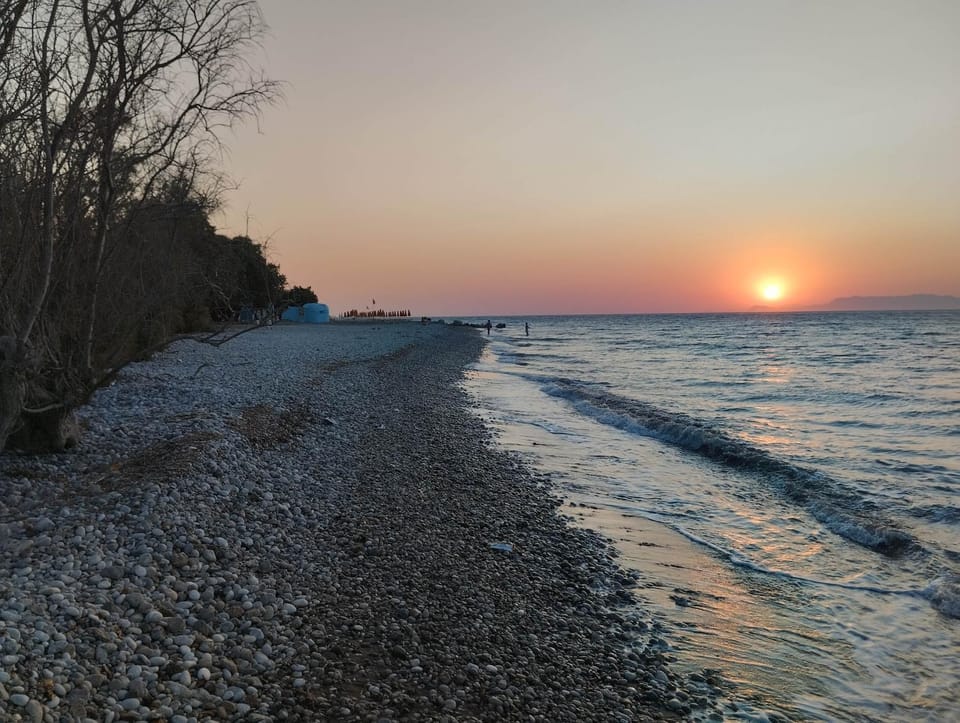 Flora Beach House House in Kremasti
