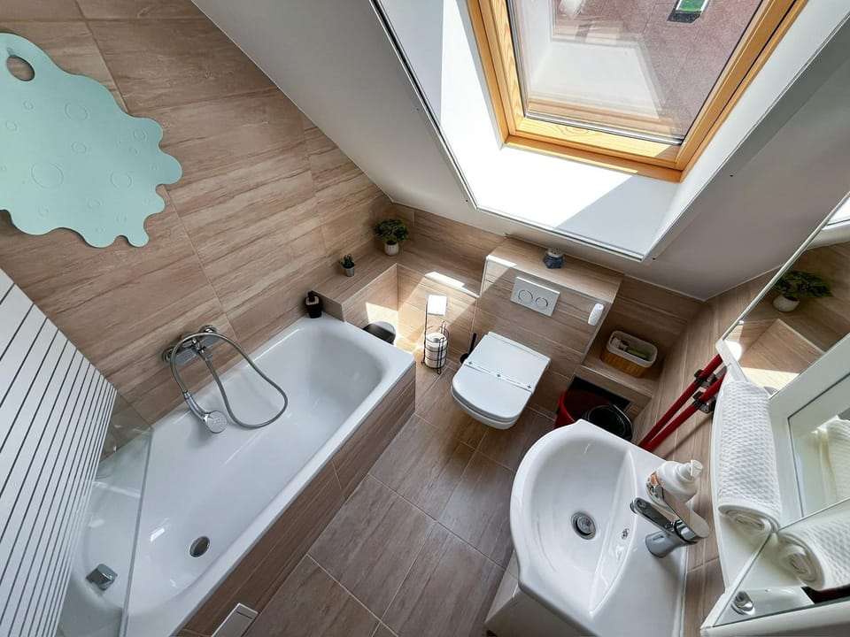 Toilet, Bathroom