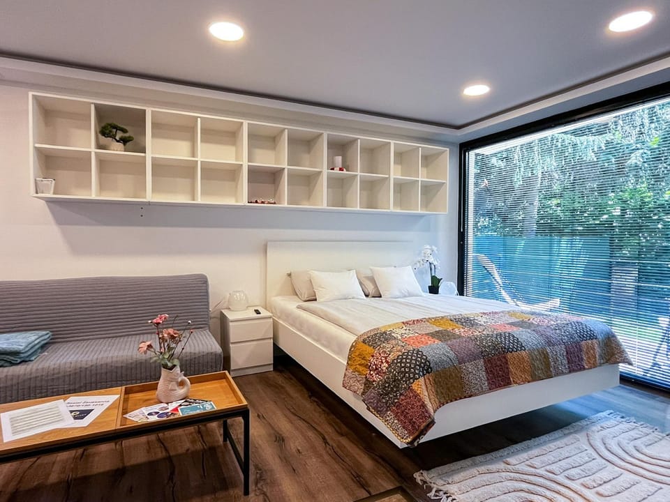 TV and multimedia, Dining area, Bedroom, Quiet street view, heating, internet
