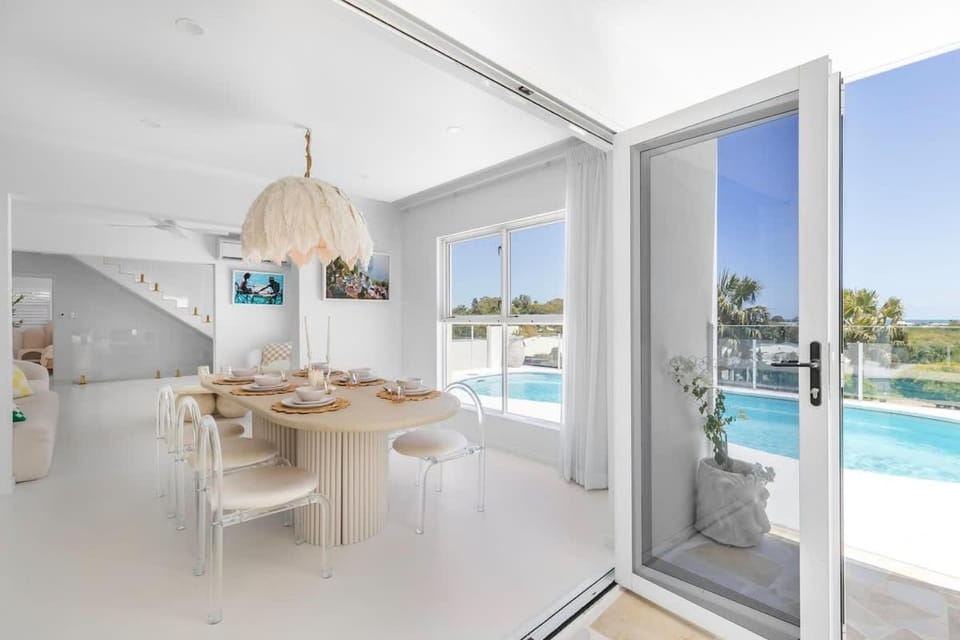 WhitsunStays - The Cyclades House in Mackay