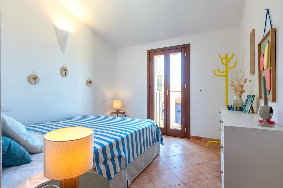 Property building, Living room, Bedroom