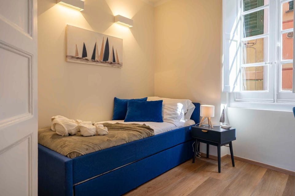 Bedroom, air conditioner