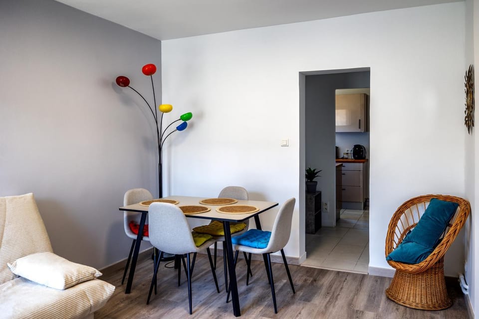 Appartement paisible au bord de l Isle avec parking Apartment in Nouvelle-Aquitaine