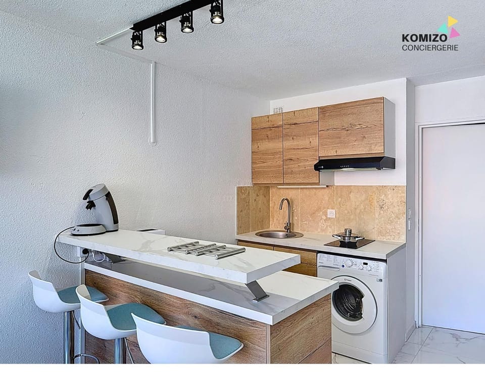 Kitchen or kitchenette, stove