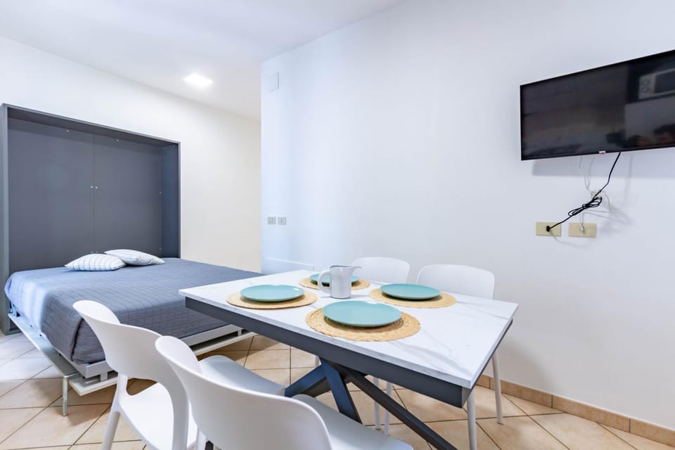 TV and multimedia, Dining area