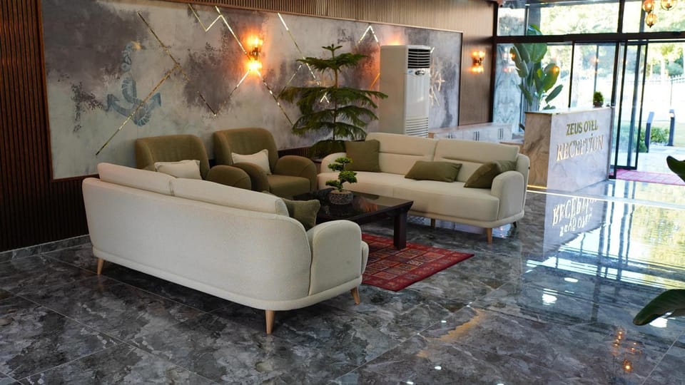 Lobby or reception, Seating area