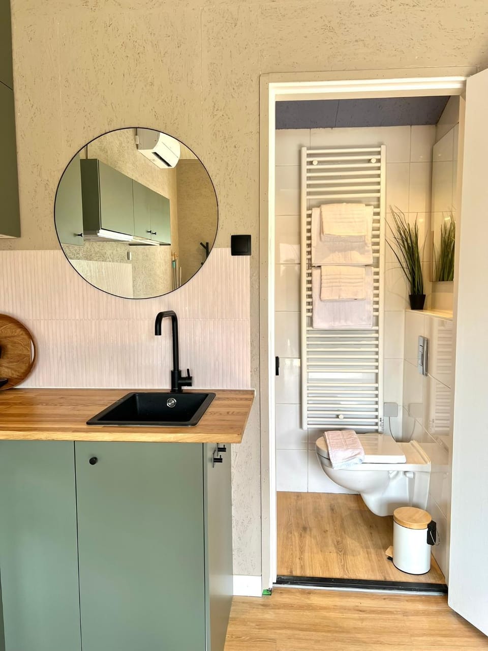 Toilet, Bathroom