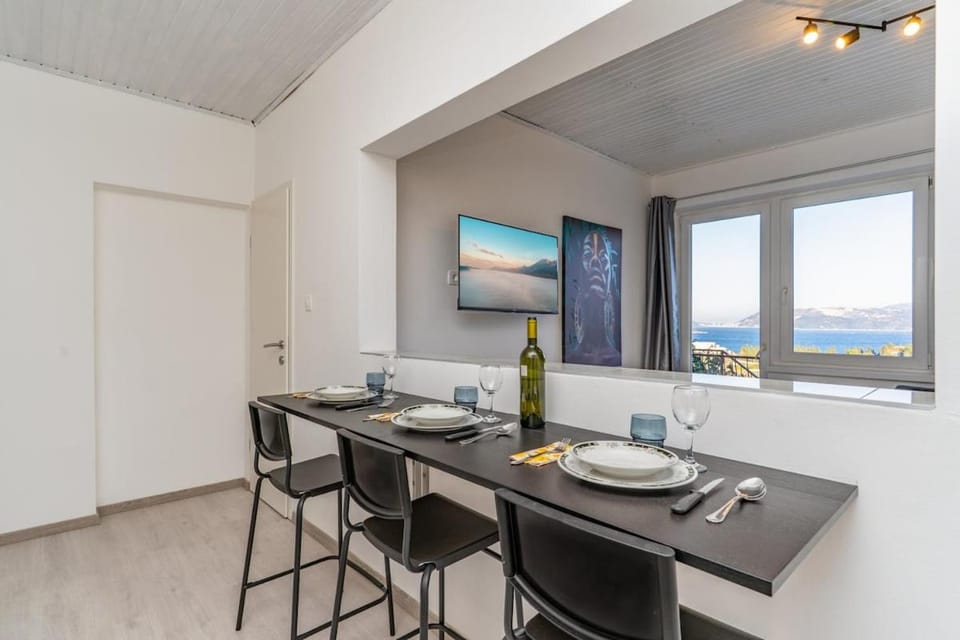 Dining area, Sea view