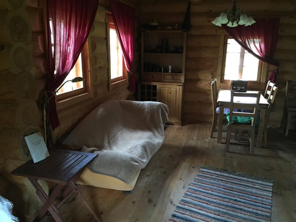 Vällamäe talu puhkemaja House in Estonia