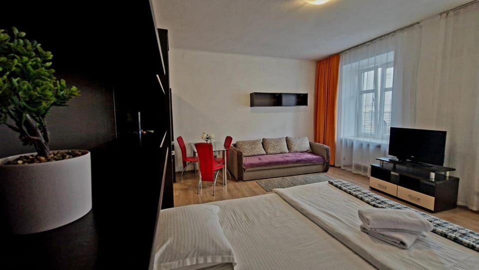 Апартаменти для сім'ї з видом на Оперний театр Apartment in Lviv