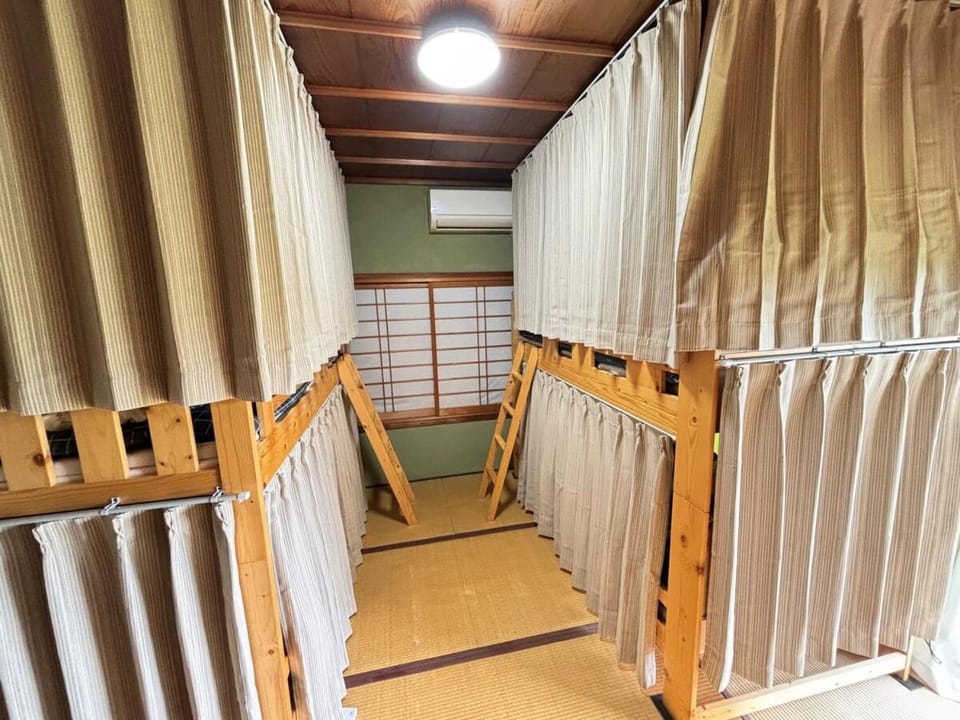 bunk bed
