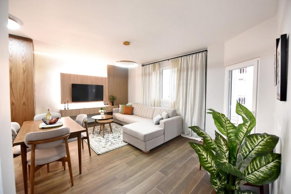 TV and multimedia, Living room, Photo of the whole room, Seating area