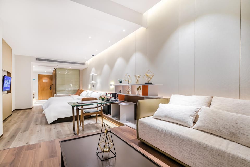 Huiju Hotel Shamian Pearl River Night Cruise Tongfuxi Metro Free Deliver Service toCanton Fair ComplexDuring Canton FairPeriod Hotel in Guangzhou
